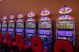 Live casino dealer streaming on phpwin for Philippines players